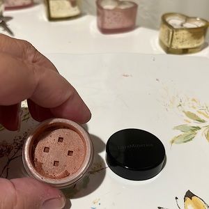Bare Minerals Eyeshadow in Shoreline